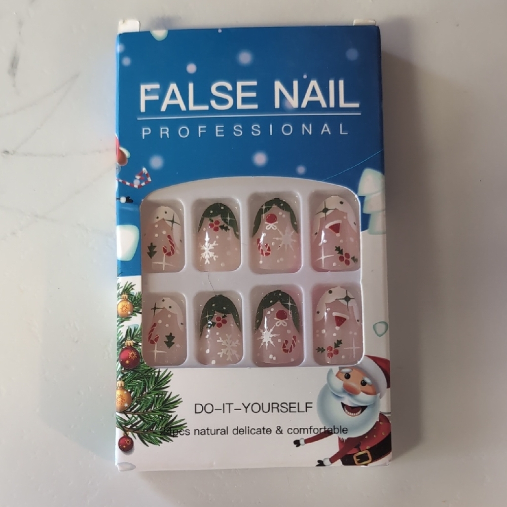 Christmas Themed False Nail Set